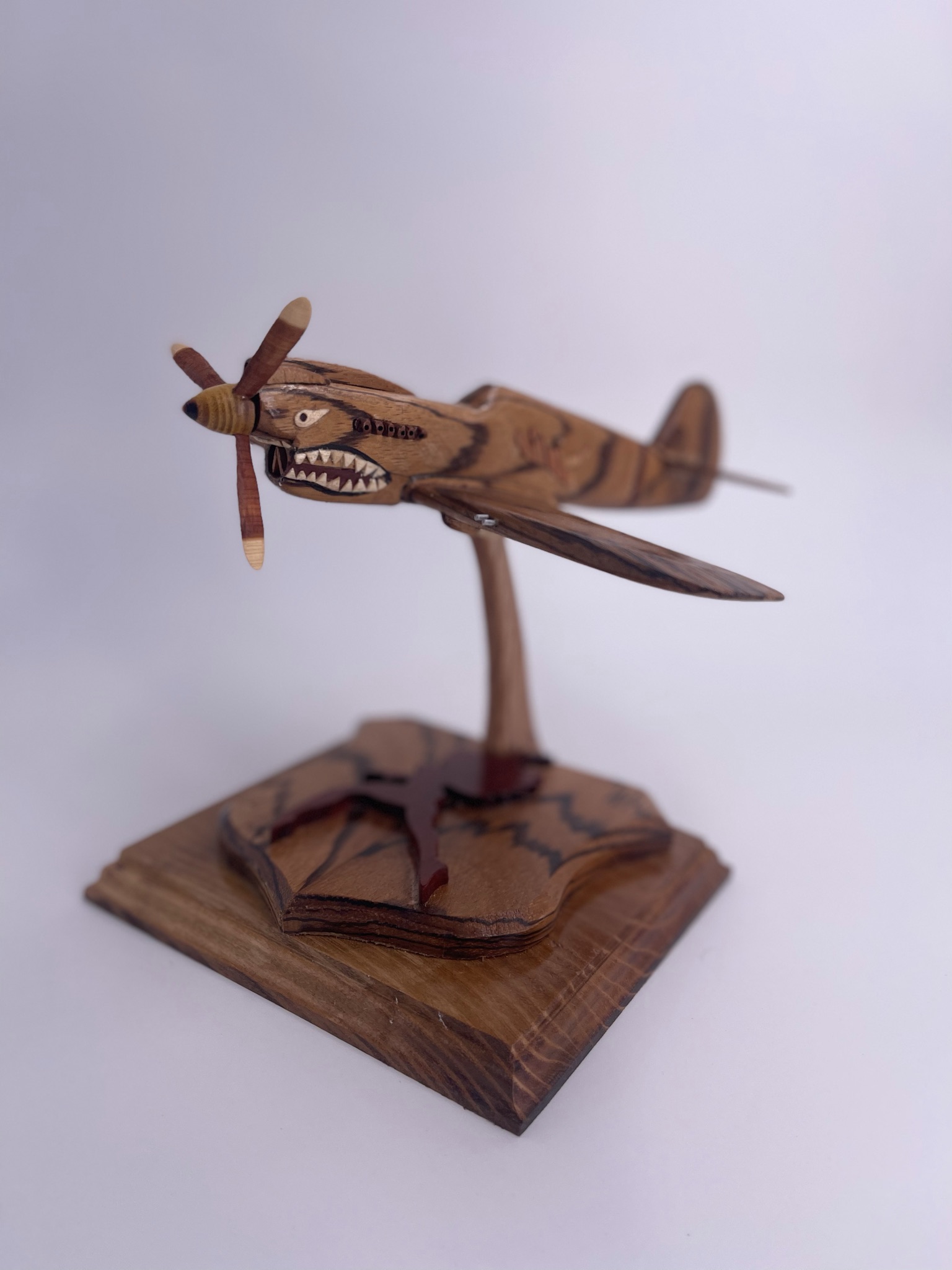 Shark mouth p-40 with fifinella base